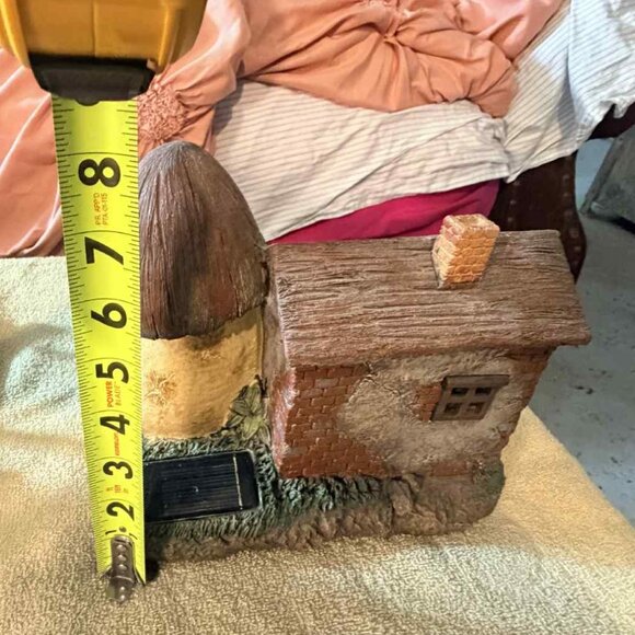 Small solar powered lighted lawn ornament - gnome house with mushroom and door - Picture 11 of 12